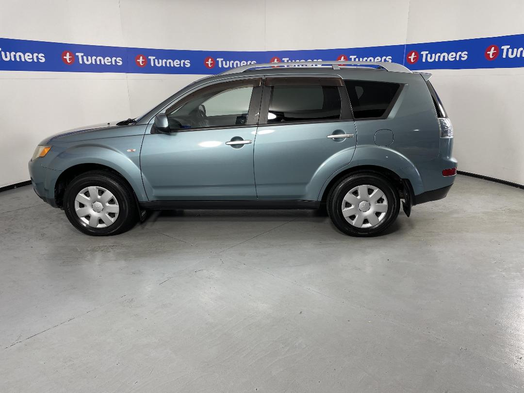 Photo '24' of Mitsubishi Outlander Photo '24' of Mitsubishi Outlander