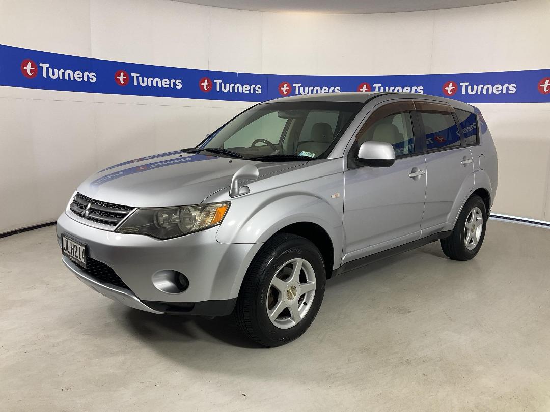 Photo '4' of Mitsubishi Outlander