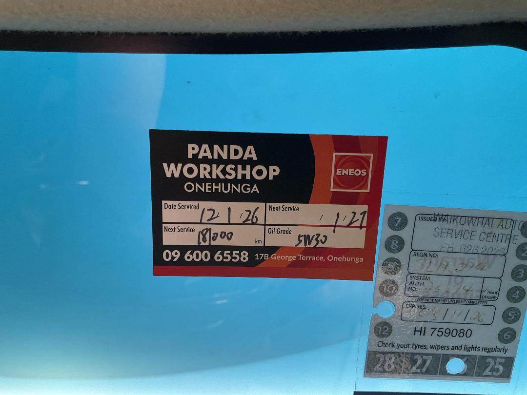 Photo '24' of Mitsubishi Outlander