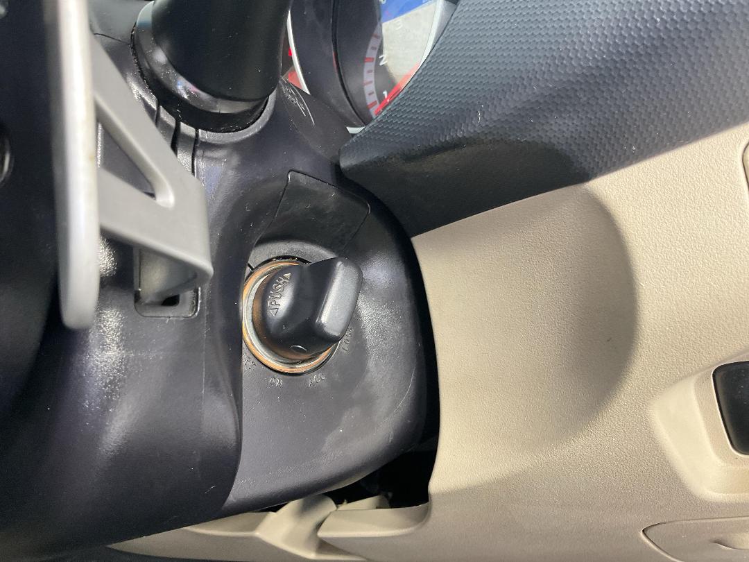 Photo '28' of Mitsubishi Outlander