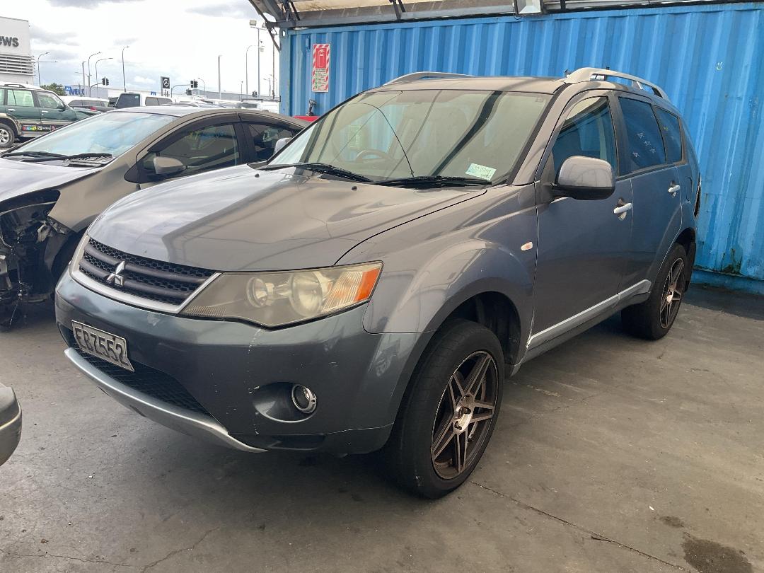 Photo '9' of Mitsubishi Outlander XLS