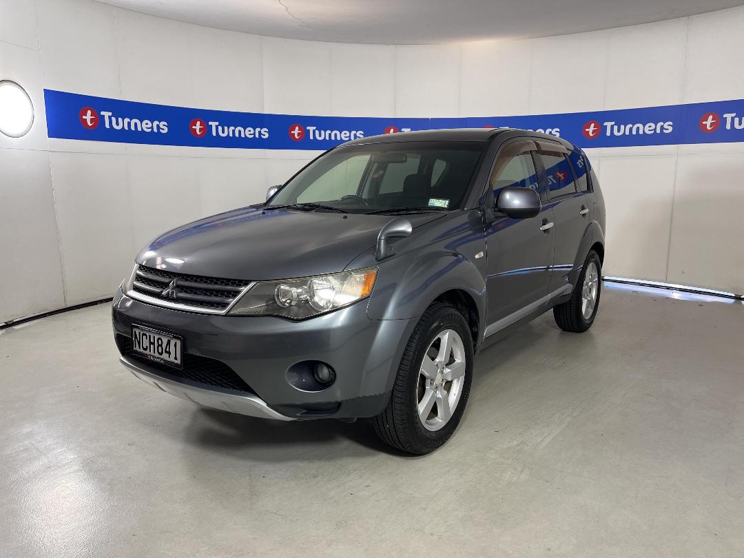 Photo '4' of Mitsubishi Outlander Photo '4' of Mitsubishi Outlander