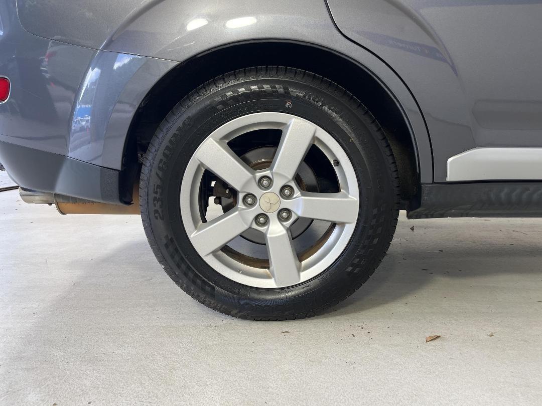 Photo '12' of Mitsubishi Outlander Photo '12' of Mitsubishi Outlander