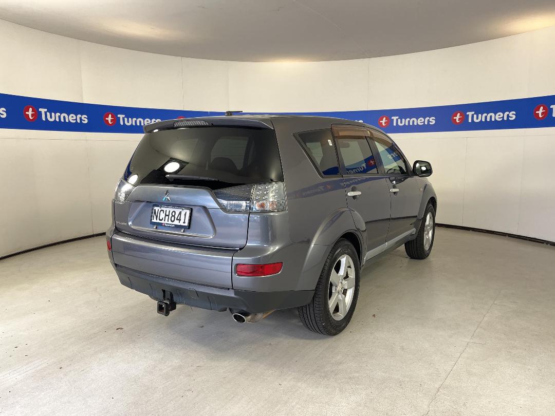 Photo '7' of Mitsubishi Outlander Photo '7' of Mitsubishi Outlander