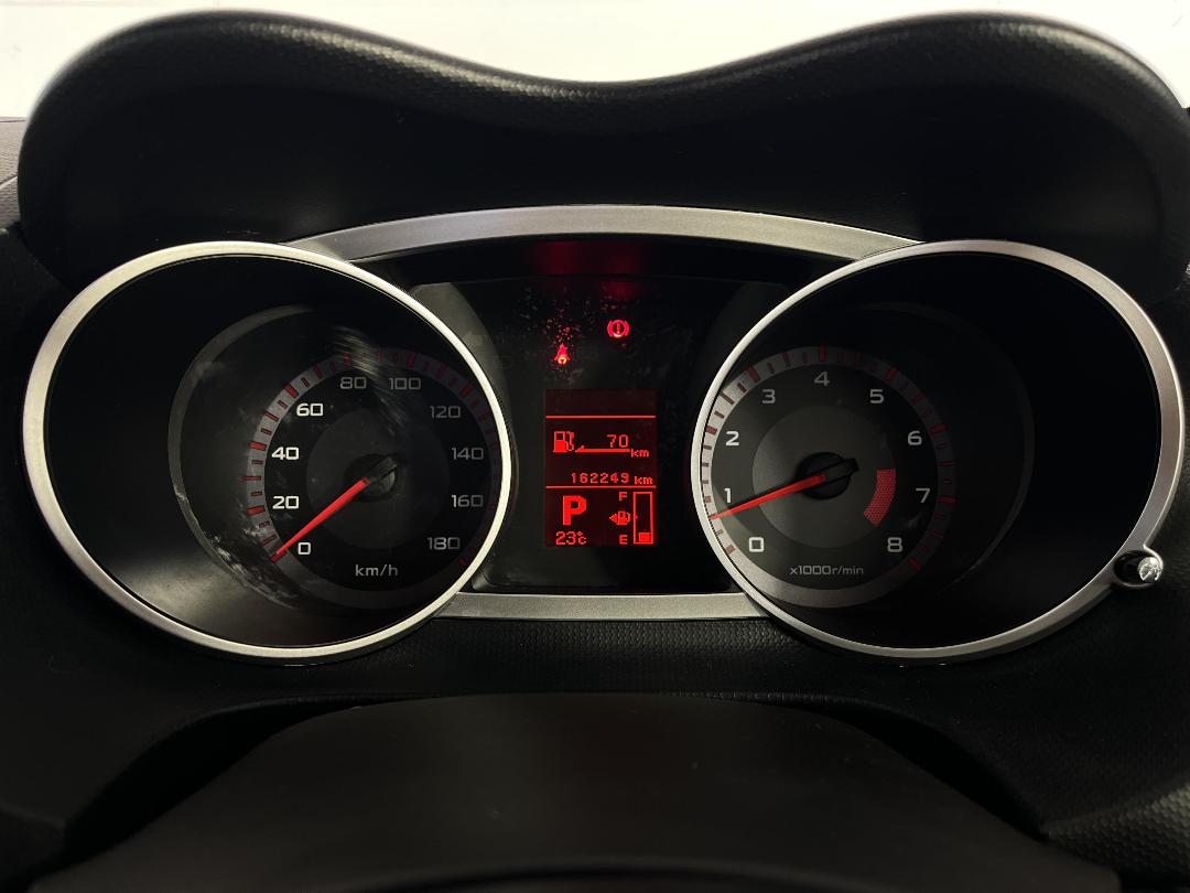 Photo '21' of Mitsubishi Outlander Photo '21' of Mitsubishi Outlander