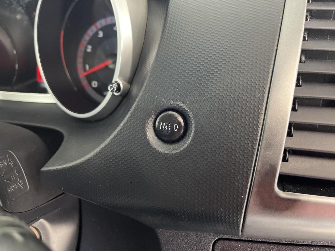 Photo '26' of Mitsubishi Outlander Photo '26' of Mitsubishi Outlander