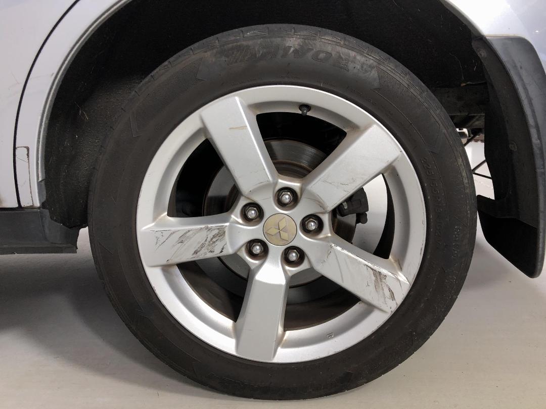 Photo '11' of Mitsubishi Outlander Photo '11' of Mitsubishi Outlander