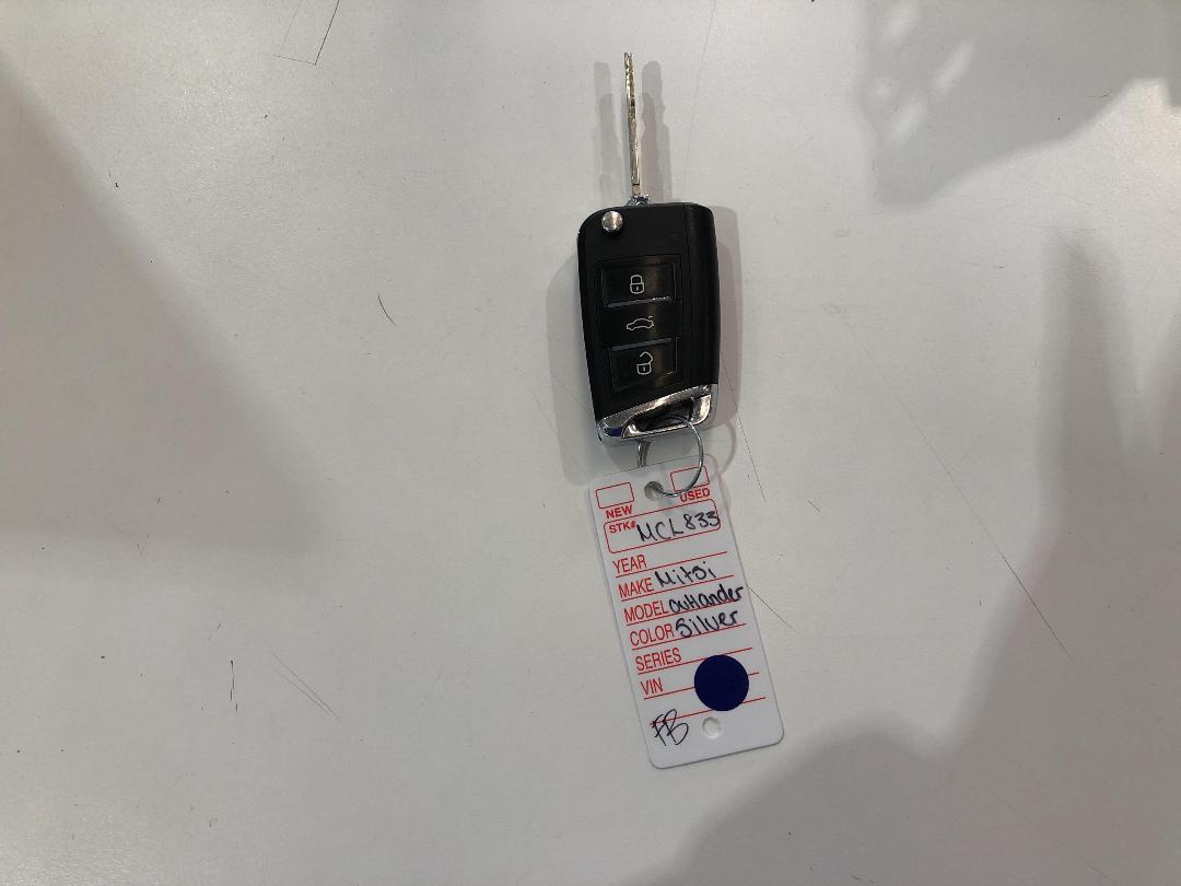 Photo '22' of Mitsubishi Outlander Photo '22' of Mitsubishi Outlander