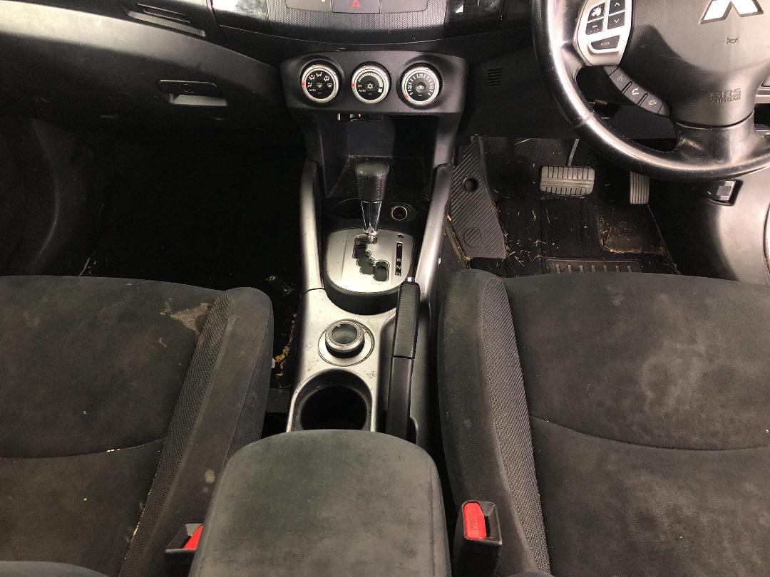 Photo '18' of Mitsubishi Outlander Photo '18' of Mitsubishi Outlander