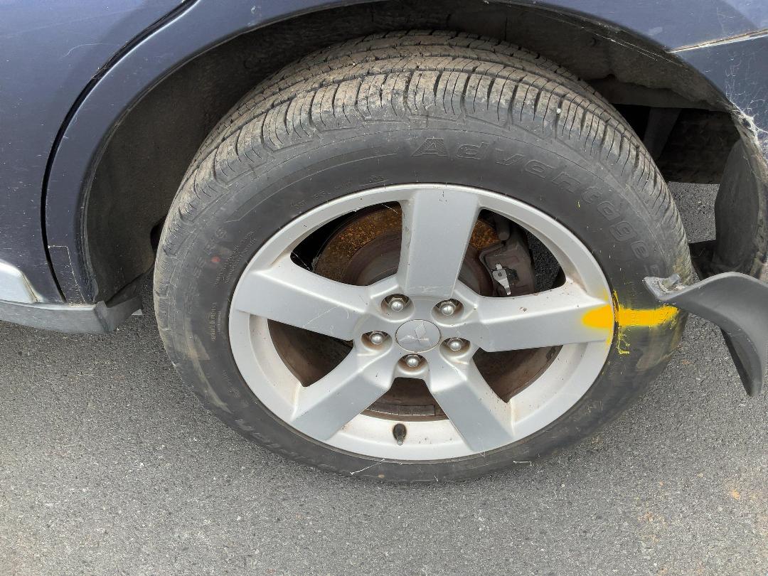 Photo '12' of Mitsubishi Outlander XLS Photo '12' of Mitsubishi Outlander XLS