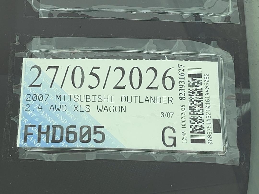 Photo '28' of Mitsubishi Outlander