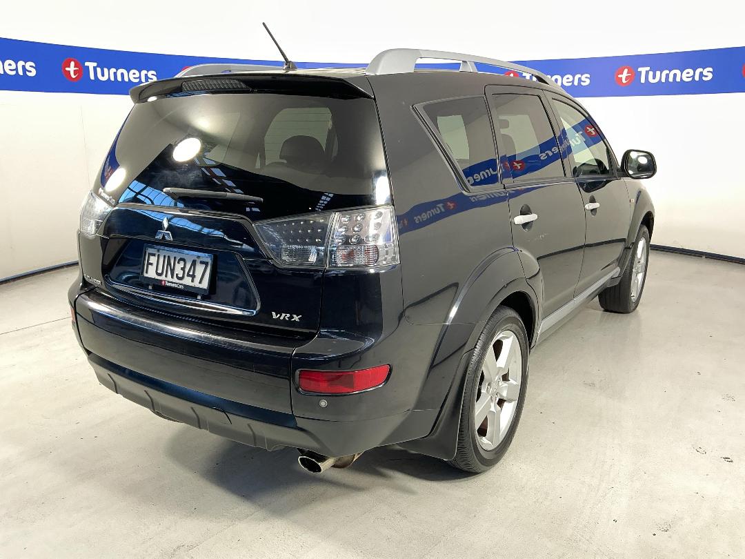 Photo '7' of Mitsubishi Outlander