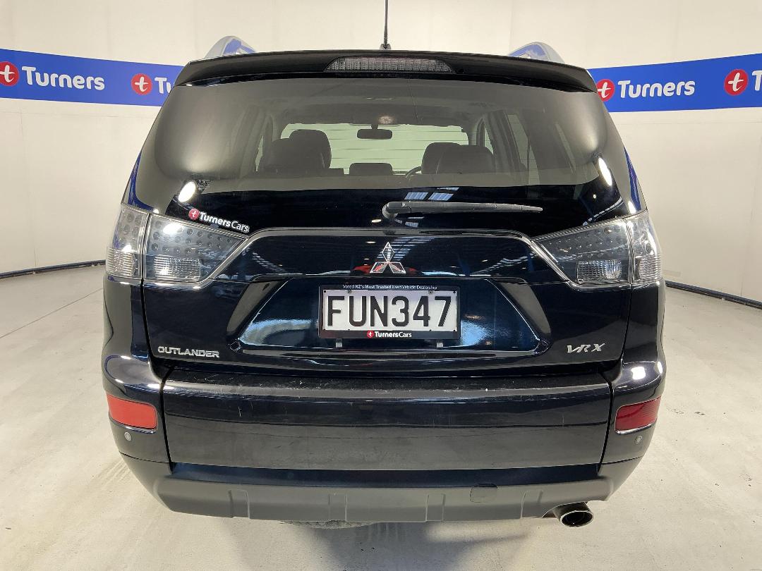 Photo '6' of Mitsubishi Outlander