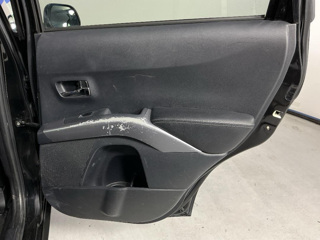 Photo '19' of Mitsubishi Outlander