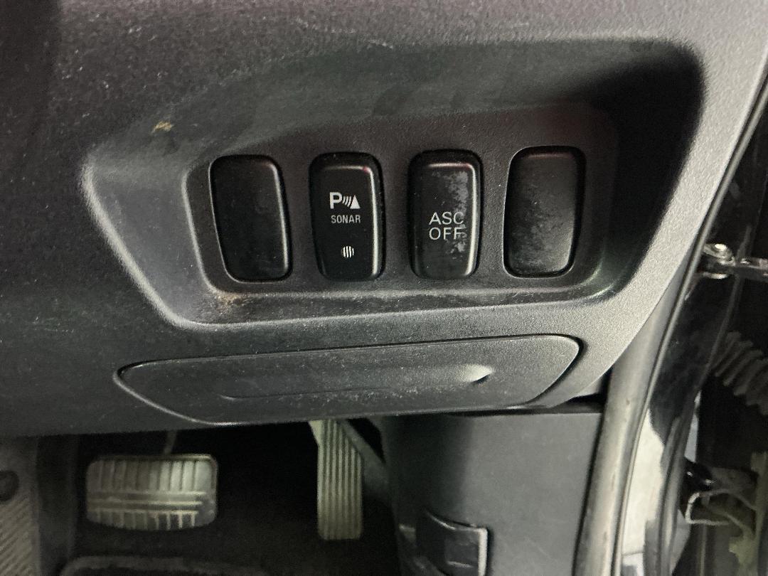 Photo '24' of Mitsubishi Outlander