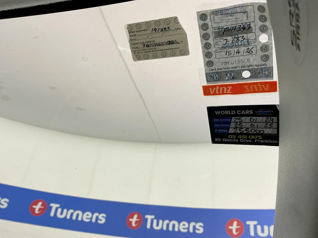 Photo '26' of Mitsubishi Outlander