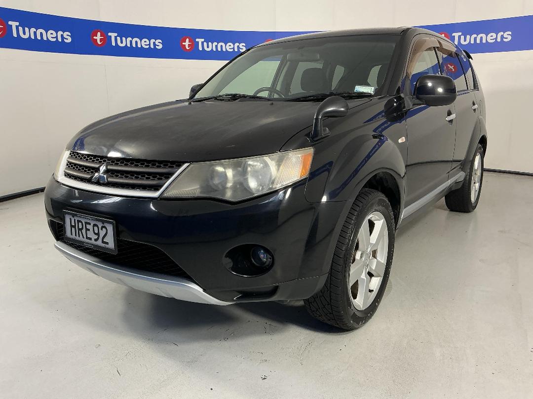 Photo '4' of Mitsubishi Outlander