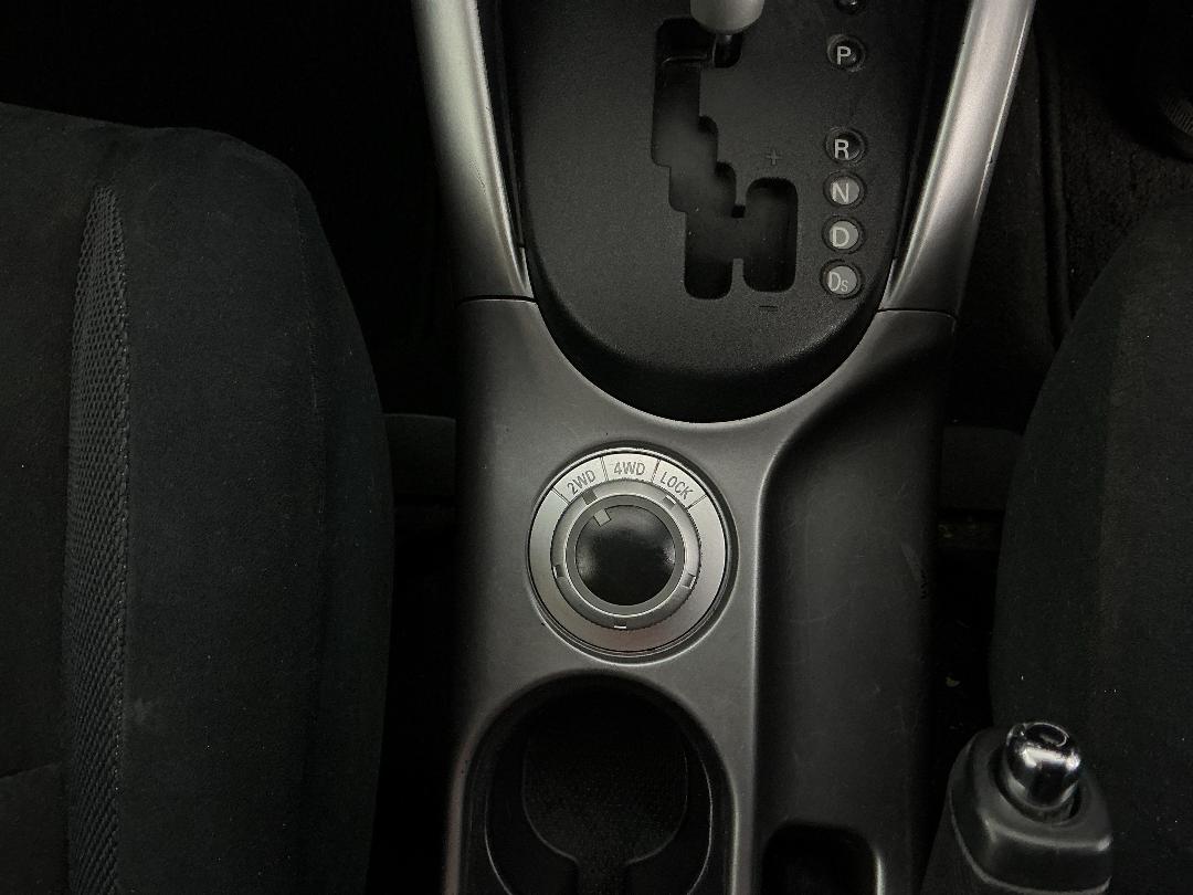 Photo '23' of Mitsubishi Outlander