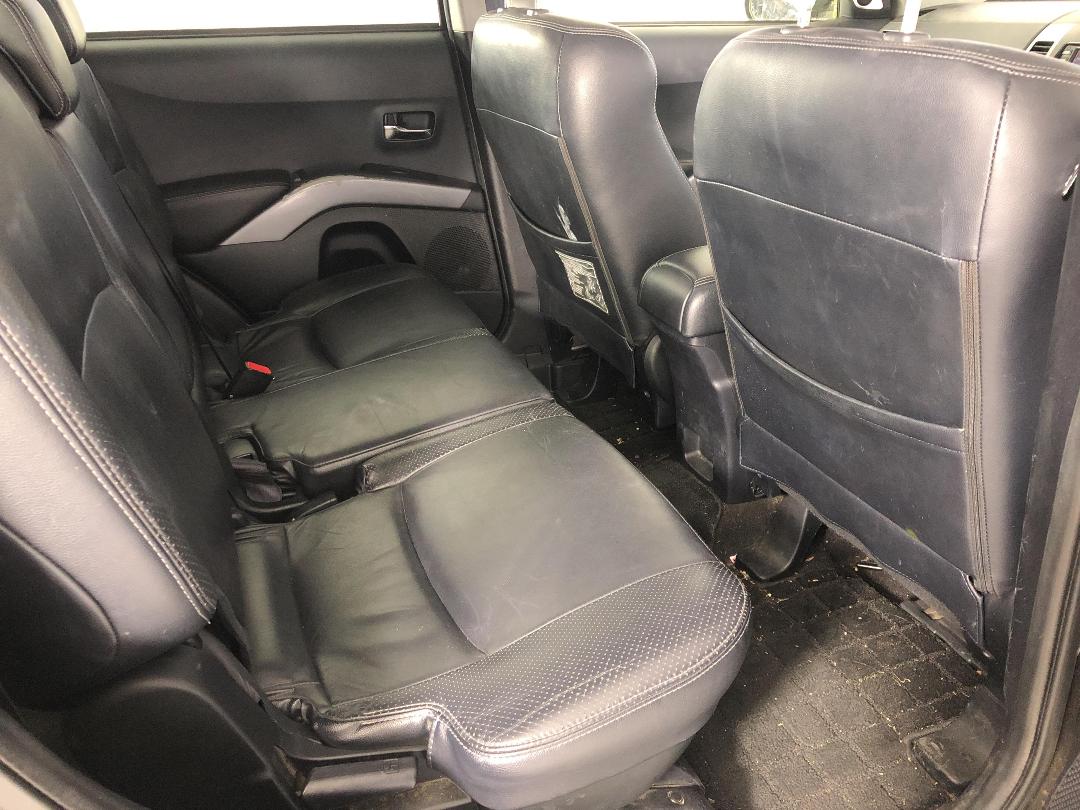 Photo '20' of Mitsubishi Outlander