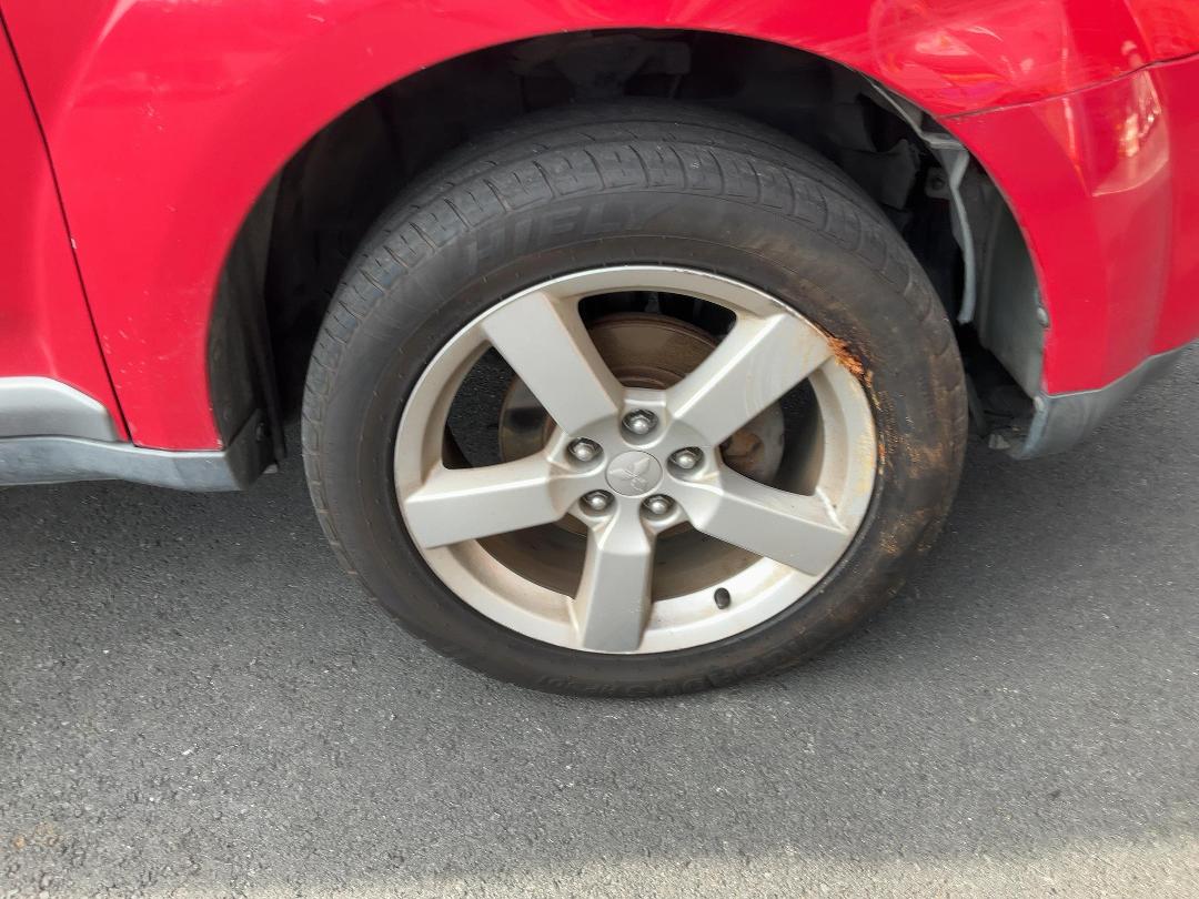 Photo '10' of Mitsubishi Outlander