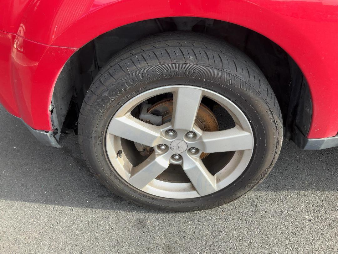 Photo '11' of Mitsubishi Outlander