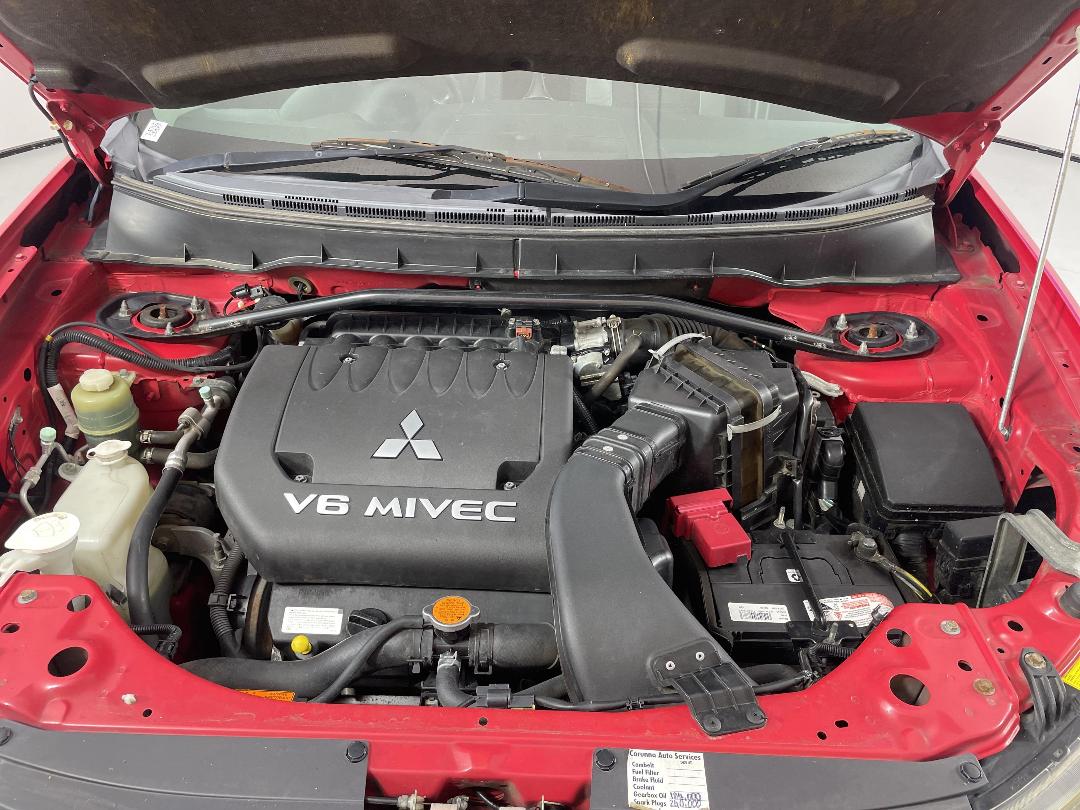 Photo '13' of Mitsubishi Outlander Photo '13' of Mitsubishi Outlander