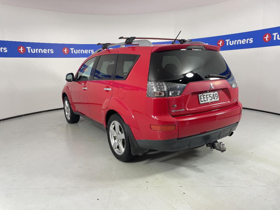 Photo '5' of Mitsubishi Outlander Photo '5' of Mitsubishi Outlander