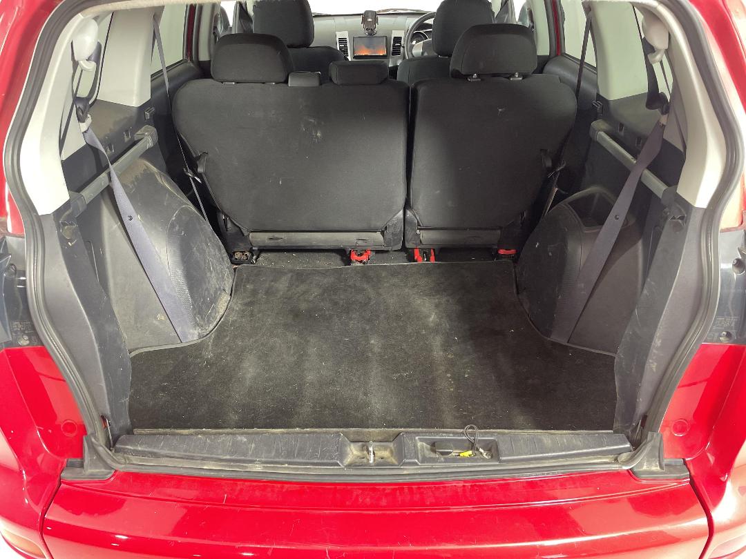 Photo '14' of Mitsubishi Outlander Photo '14' of Mitsubishi Outlander