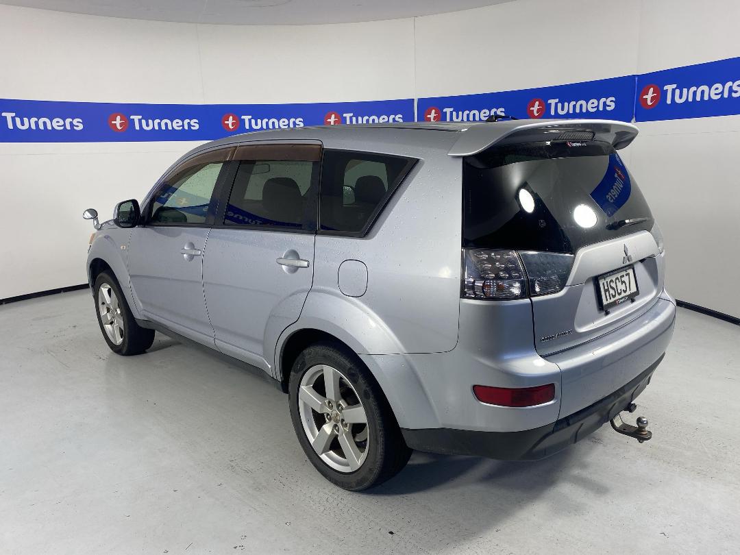 Photo '5' of Mitsubishi Outlander Photo '5' of Mitsubishi Outlander