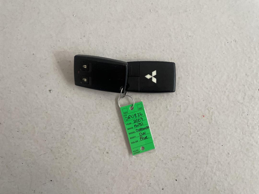 Photo '22' of Mitsubishi Outlander