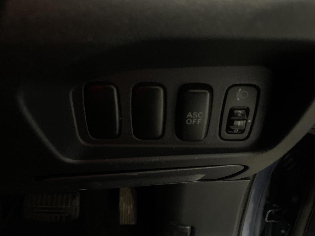 Photo '24' of Mitsubishi Outlander