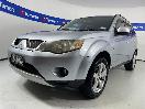 Thumbnail '4' of Mitsubishi Outlander