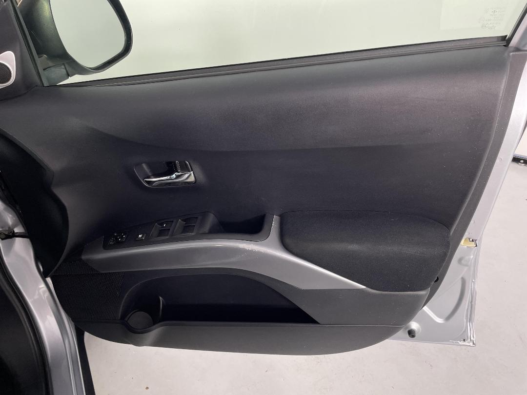 Photo '15' of Mitsubishi Outlander