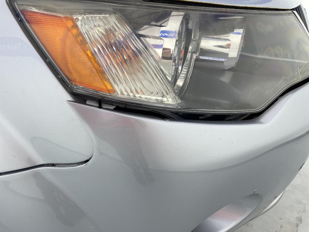 Photo '28' of Mitsubishi Outlander