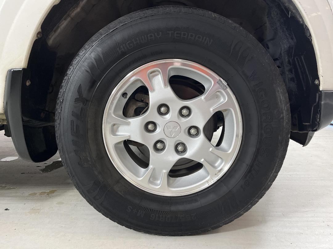 Photo '9' of Mitsubishi Pajero