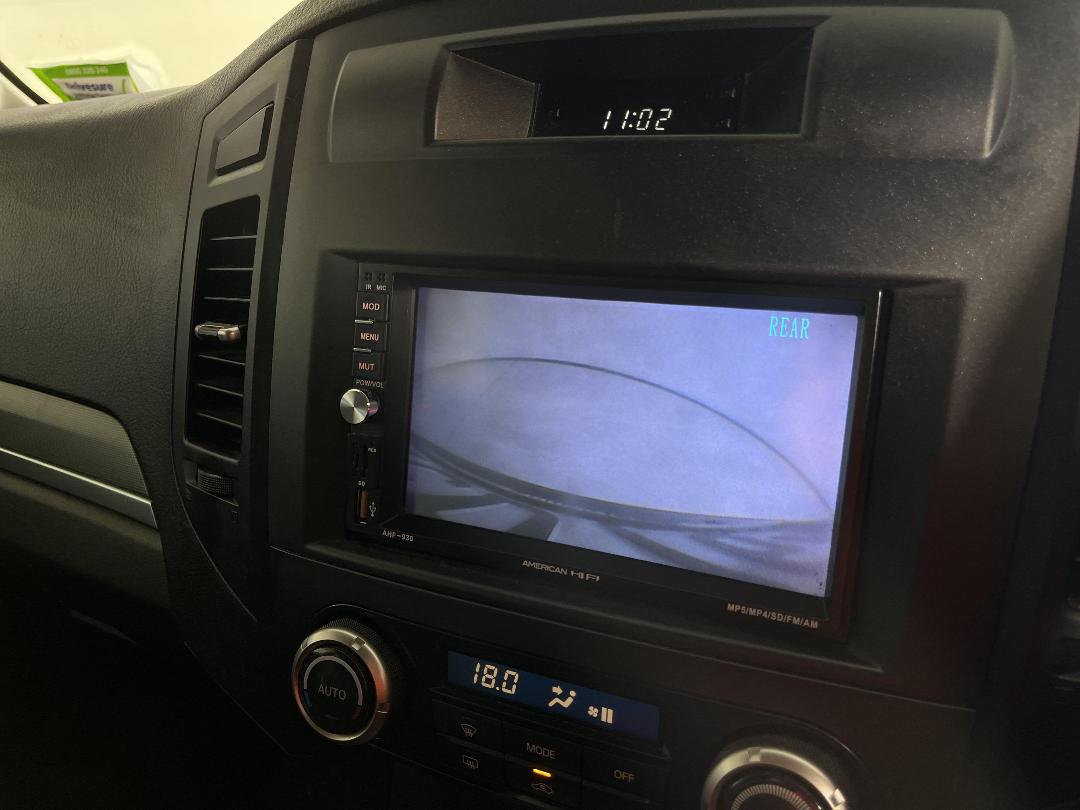 Photo '25' of Mitsubishi Pajero