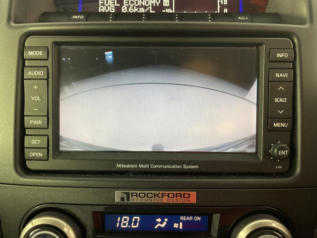 Photo '27' of Mitsubishi Pajero