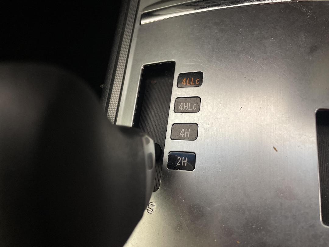 Photo '25' of Mitsubishi Pajero