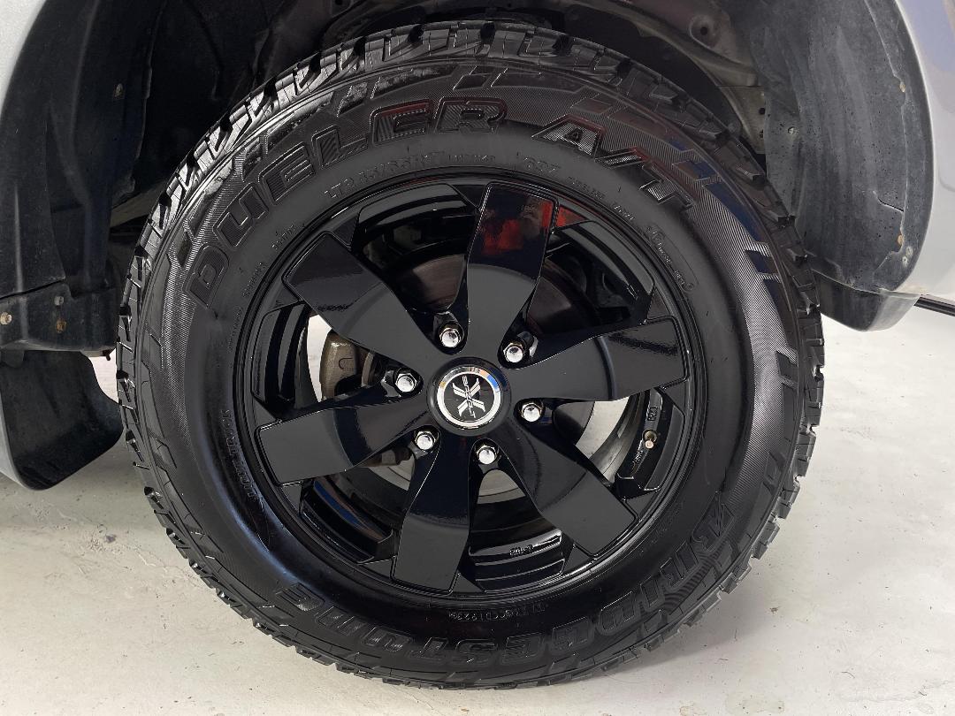 Photo '9' of Mitsubishi Triton