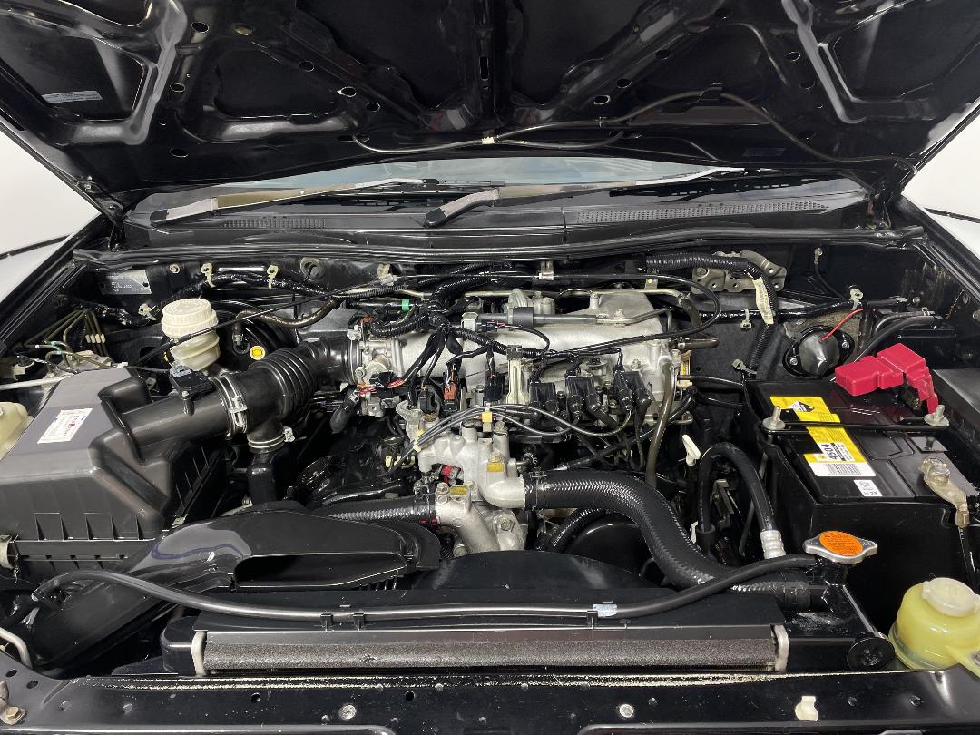 Photo '13' of Mitsubishi Triton