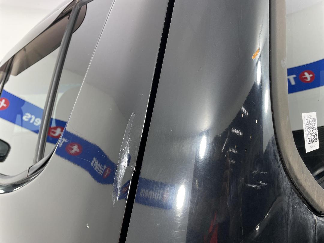 Photo '28' of Mitsubishi Triton