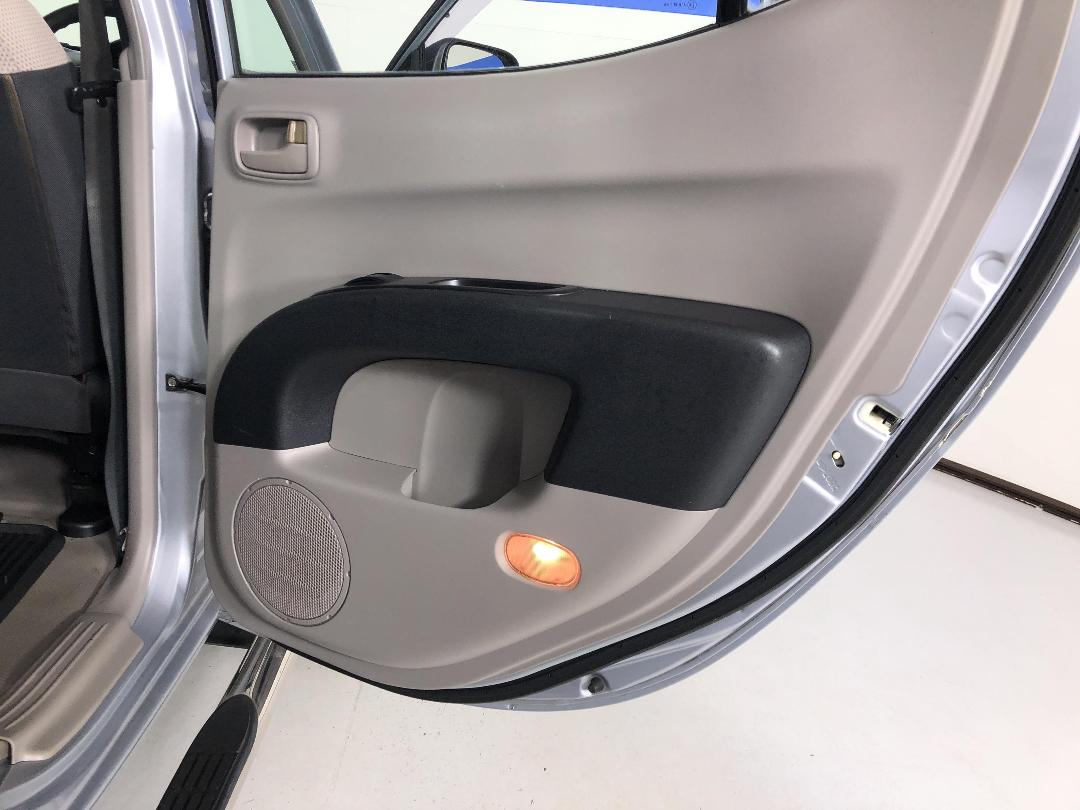 Photo '19' of Mitsubishi Triton