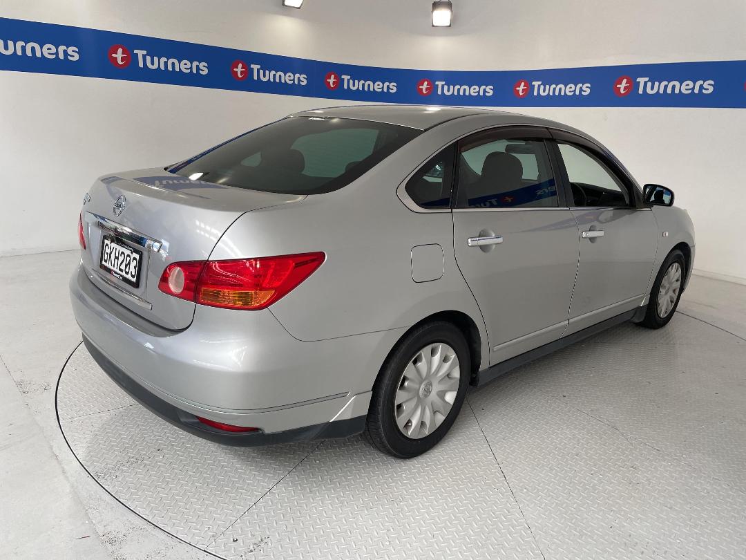 Photo '7' of Nissan Bluebird Photo '7' of Nissan Bluebird