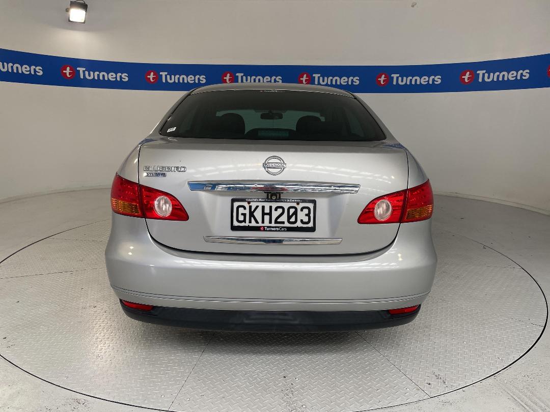 Photo '6' of Nissan Bluebird Photo '6' of Nissan Bluebird