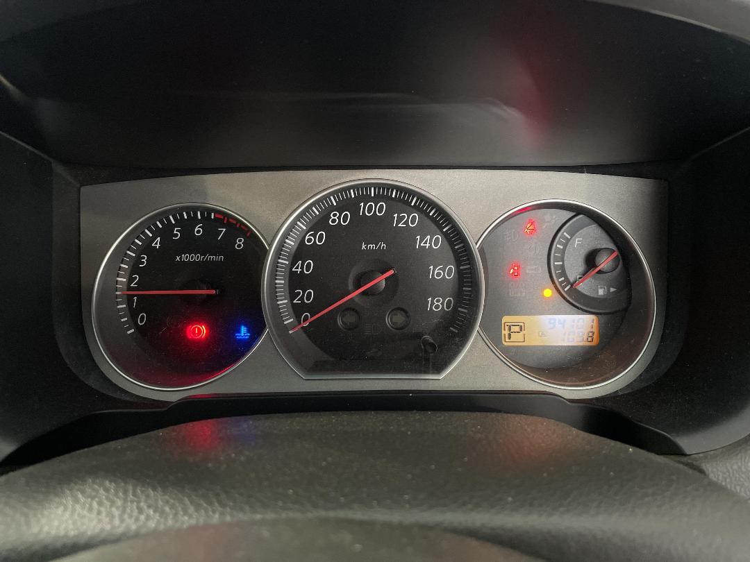 Photo '21' of Nissan Bluebird Photo '21' of Nissan Bluebird