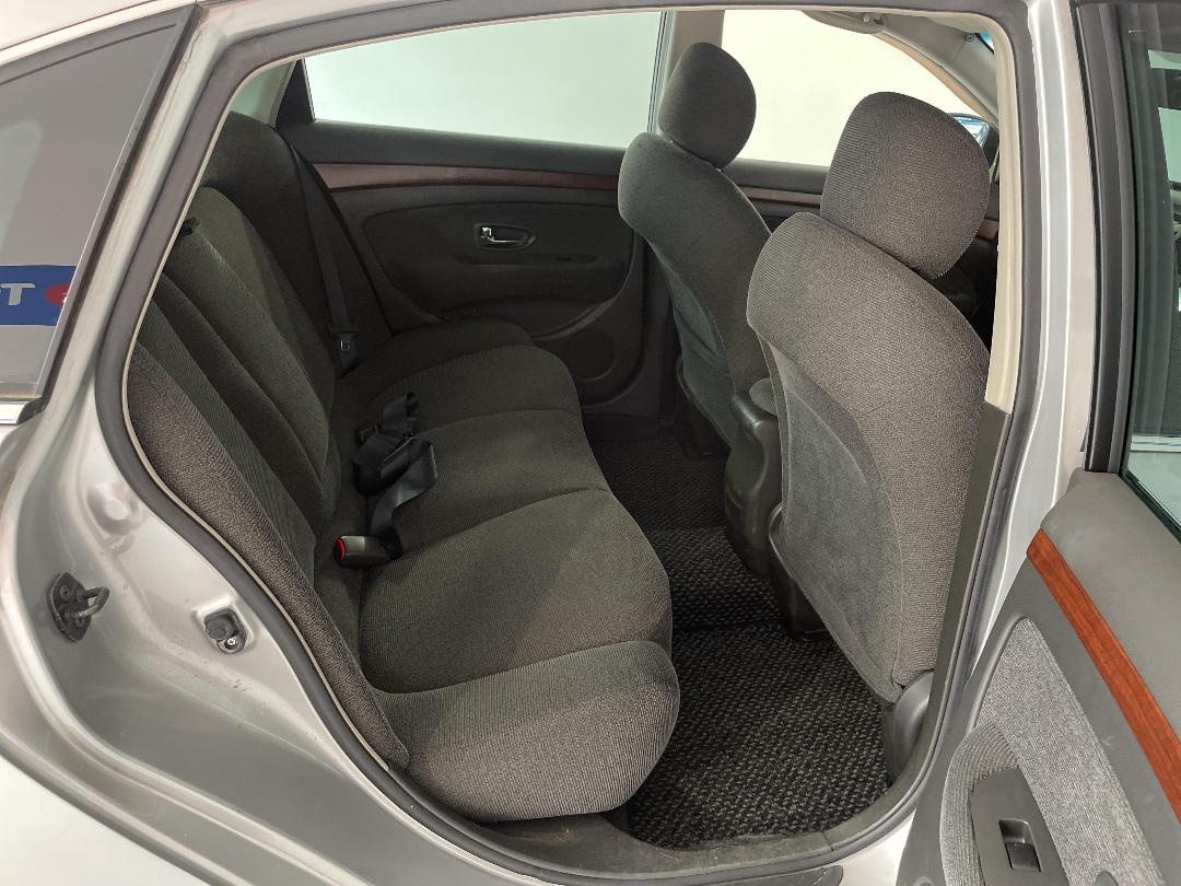 Photo '20' of Nissan Bluebird Photo '20' of Nissan Bluebird