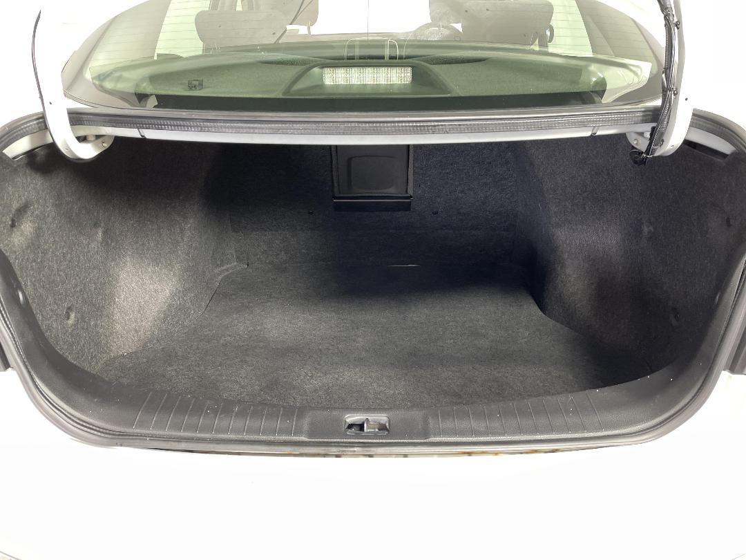 Photo '14' of Nissan Bluebird