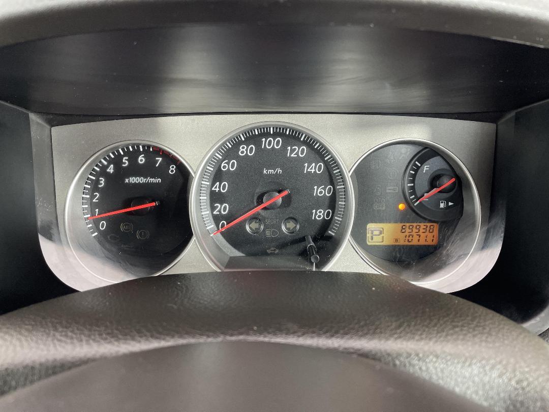 Photo '21' of Nissan Bluebird