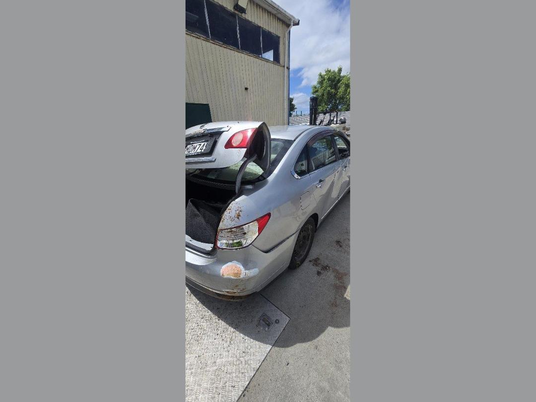 Photo '7' of Nissan Bluebird Sylphy