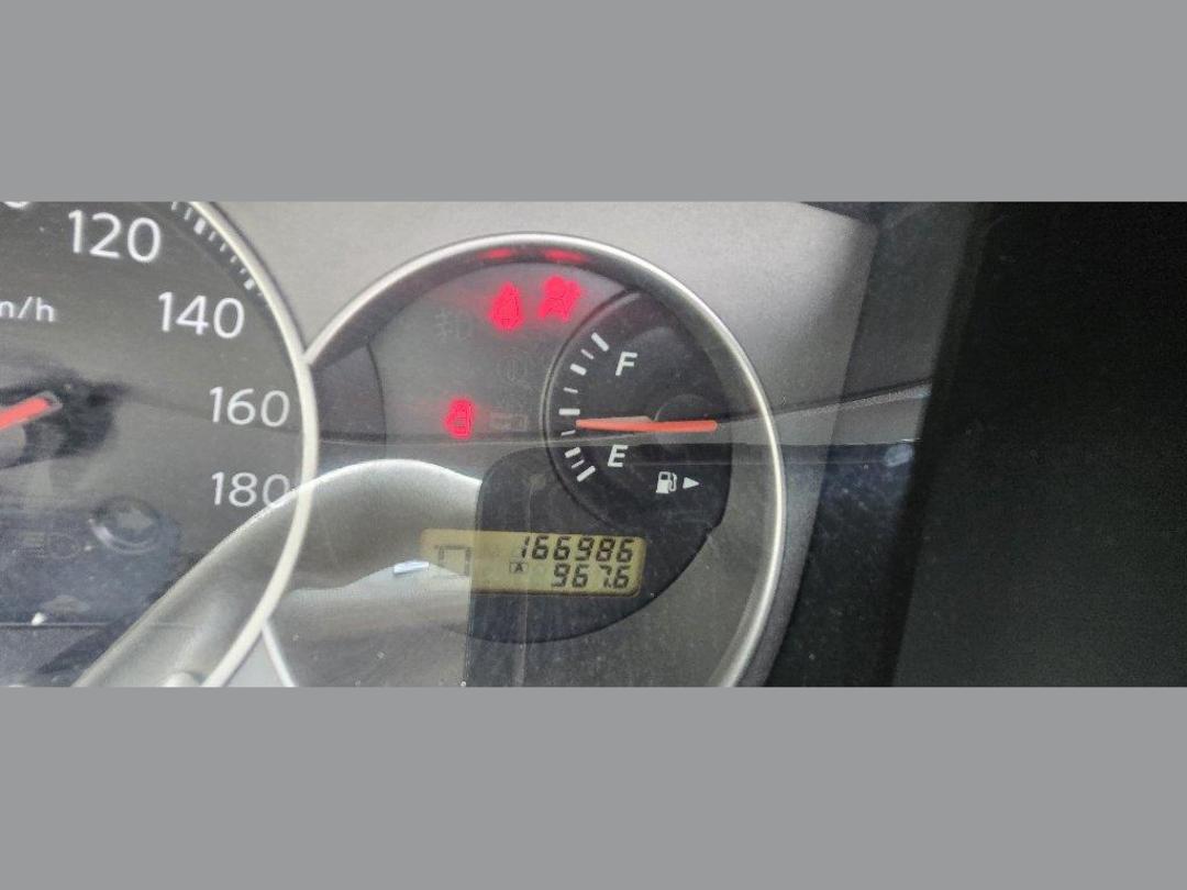 Photo '12' of Nissan Bluebird Sylphy